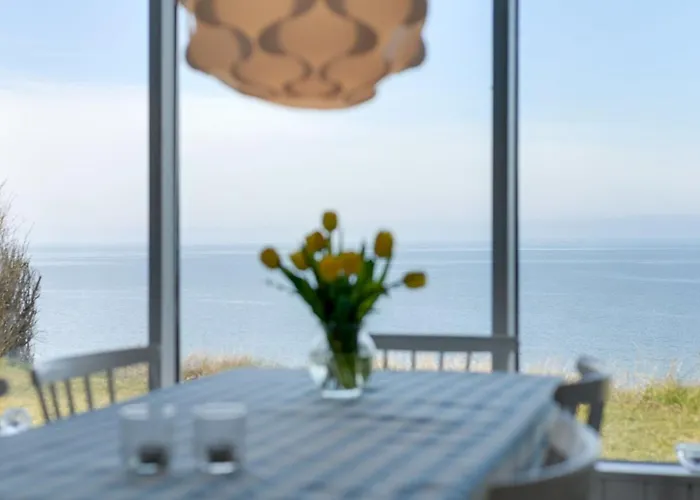 Hébergement de vacances Orwik - 30m From The Sea By Interhome