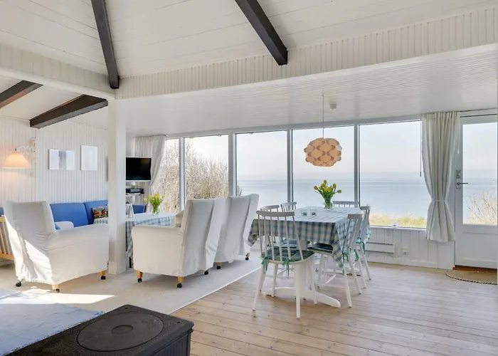 Orwik - 30m From The Sea By Interhome Hébergement de vacances *