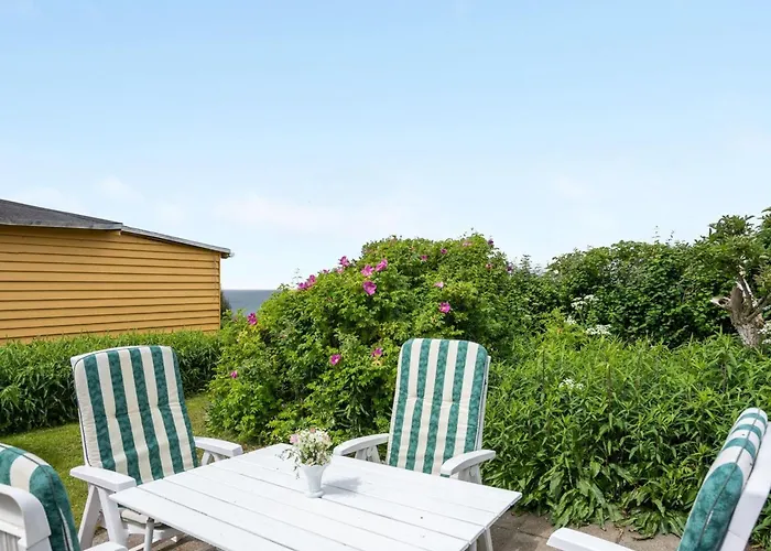 Hébergement de vacances Orwik - 30m From The Sea By Interhome